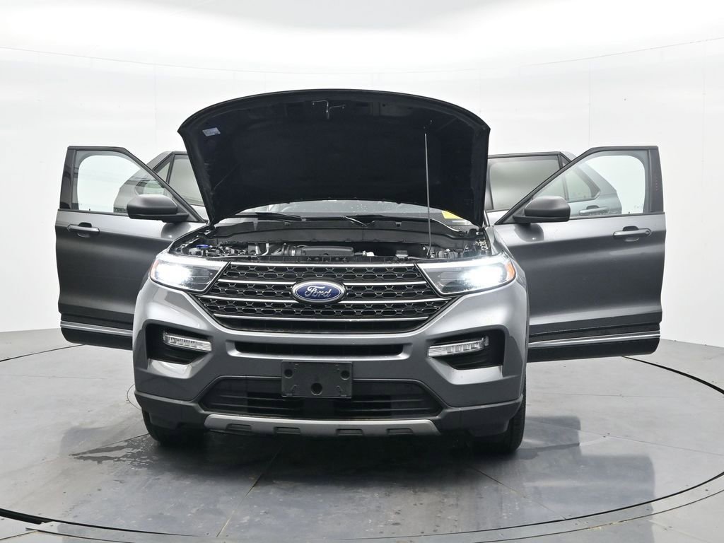 Used 2024 Ford Explorer XLT w/ Equipment Group 202A image 40