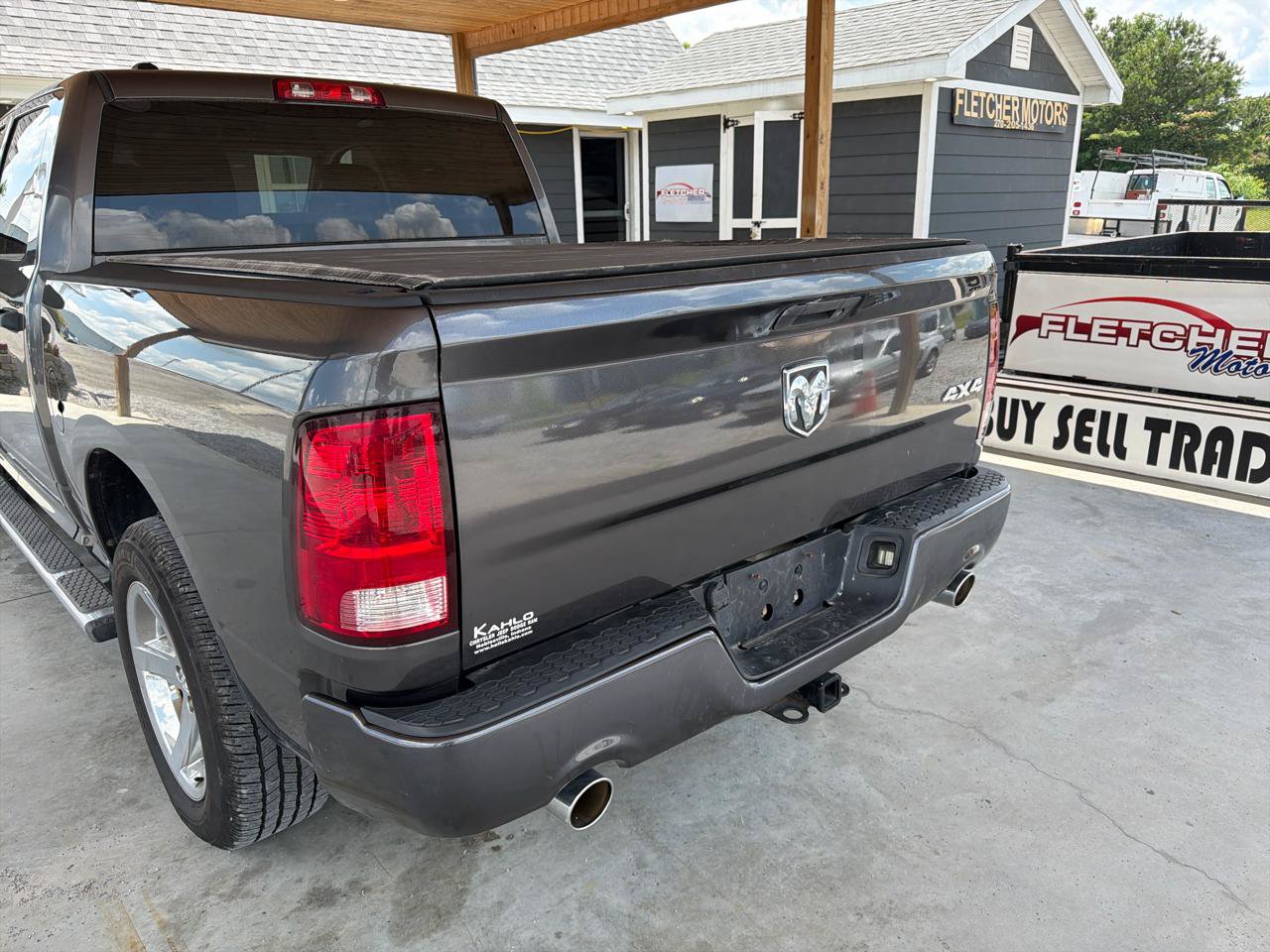 Used 2014 RAM 1500 Express AWD/4WD image 4