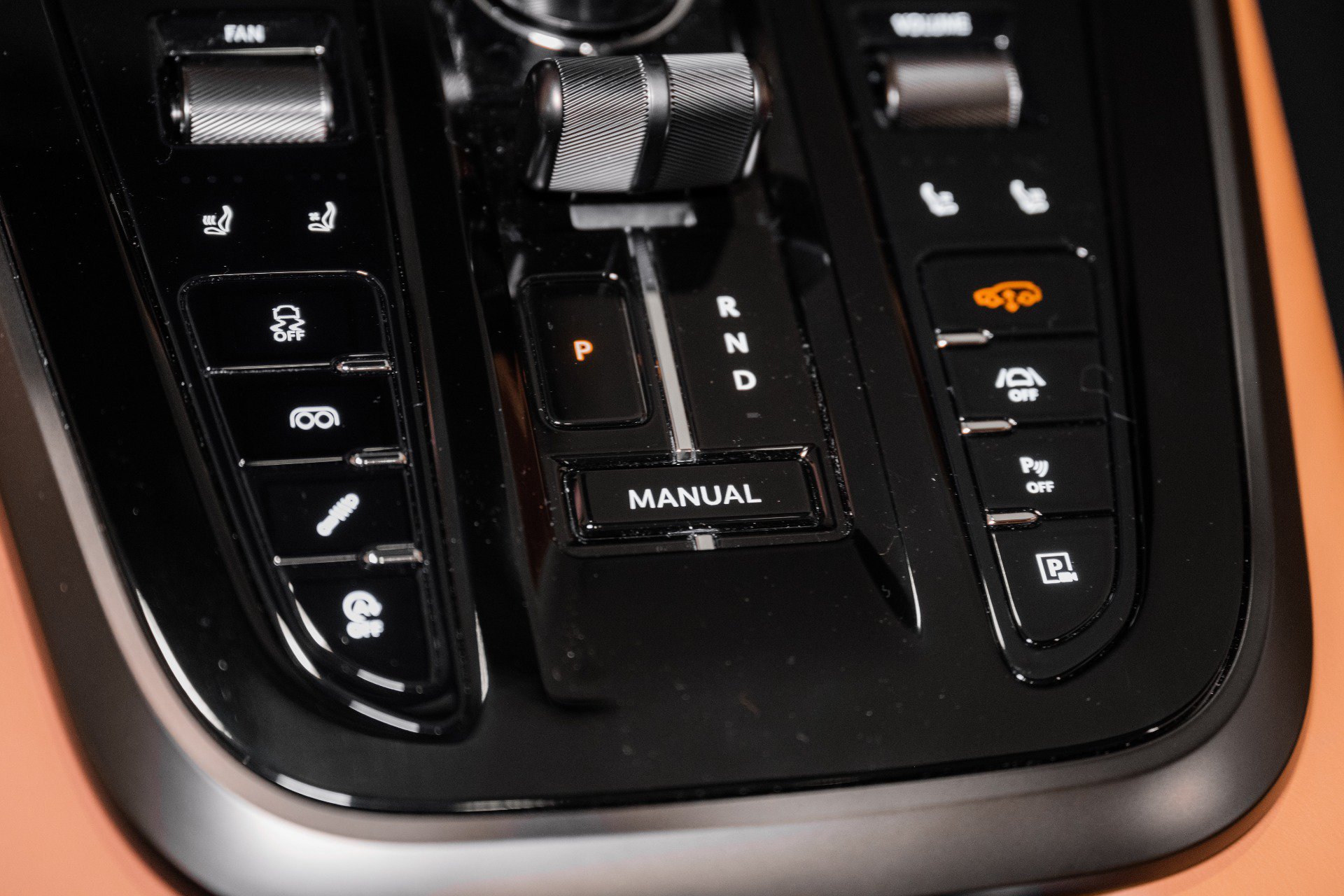 New 2026 Aston Martin DBX 707 AWD/4WD image 39