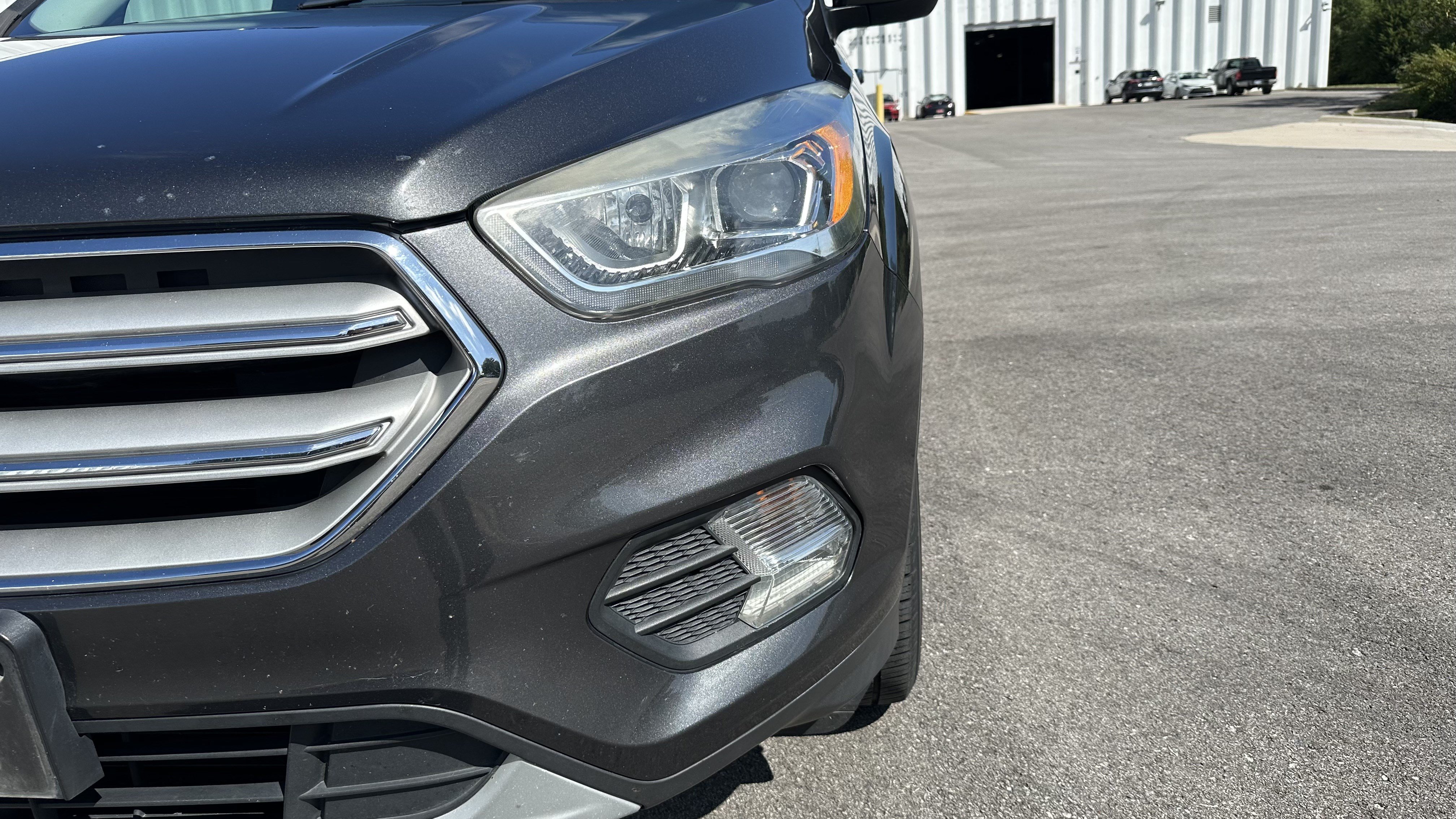 Used 2018 Ford Escape SEL AWD/4WD image 6