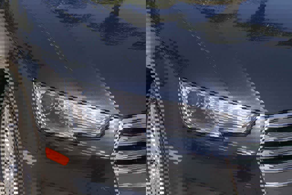 Used 2018 Audi A4 2.0T Ultra Premium w/ Convenience Package image 4