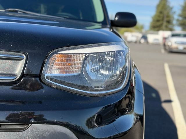 Used 2017 Kia Soul FWD image 7