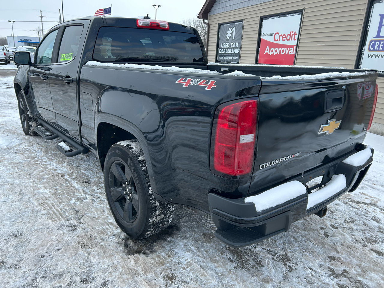Used 2017 Chevrolet Colorado LT w/ Midnight Edition image 7