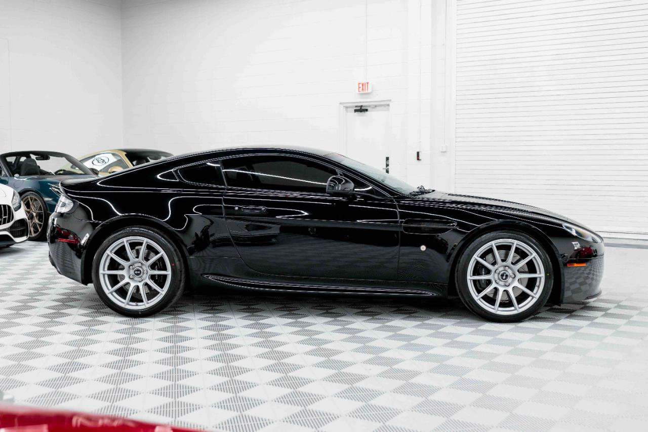 Used 2011 Aston Martin V8 Vantage N420 image 6