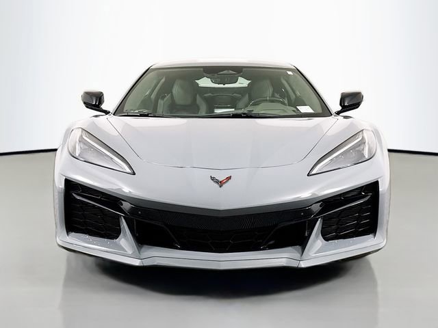 Used 2025 Chevrolet Corvette Z06 RWD image 2