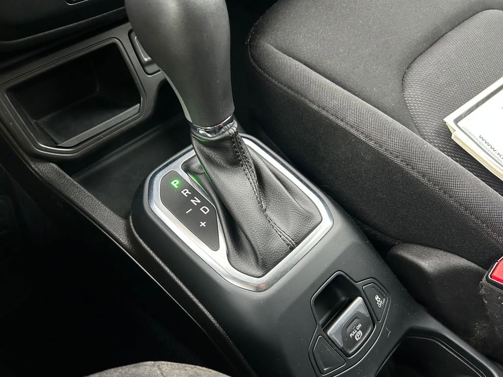 Used 2020 Jeep Renegade Sport w/ Sport Appearance Group image 15