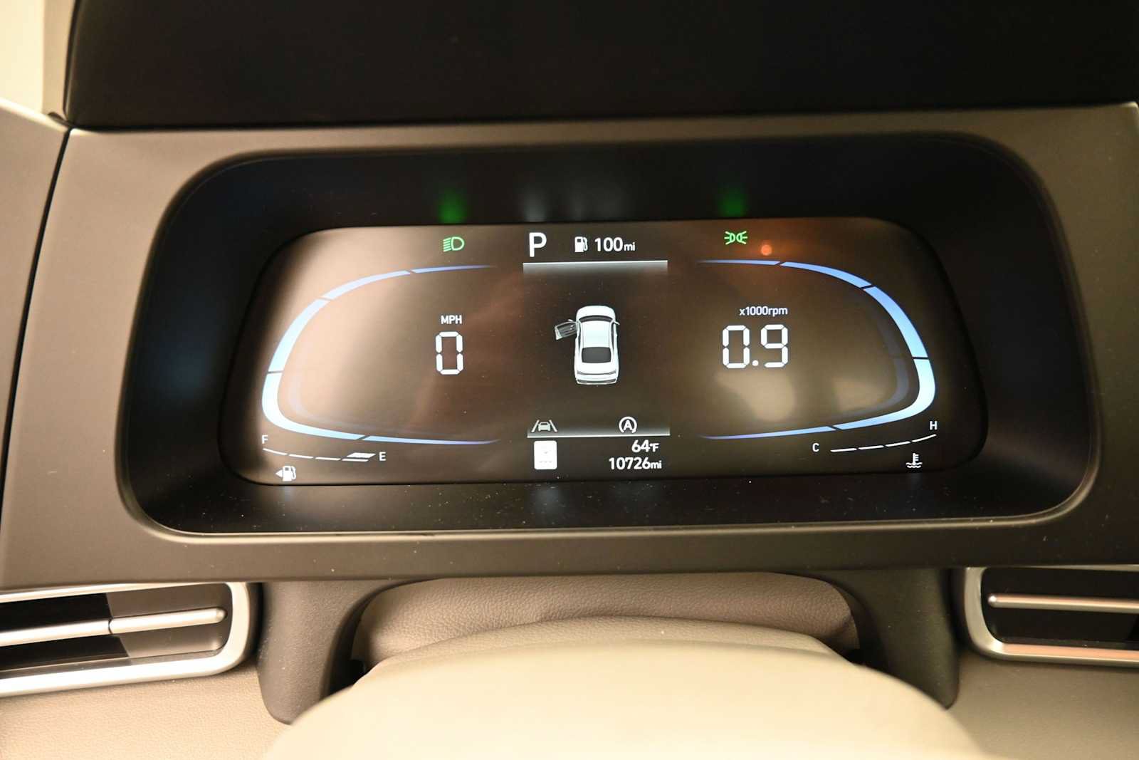 Used 2024 Hyundai Elantra SE FWD image 7