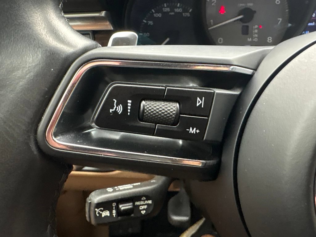 Certified 2023 Porsche Macan S AWD/4WD image 39