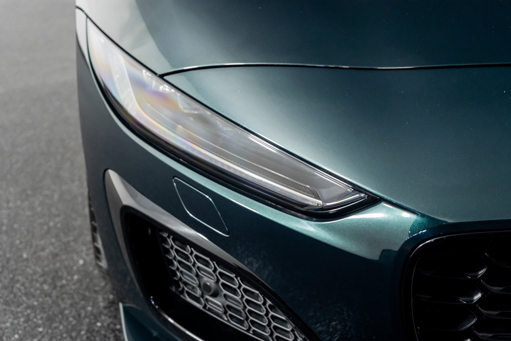 Used 2023 Jaguar F-TYPE R image 26