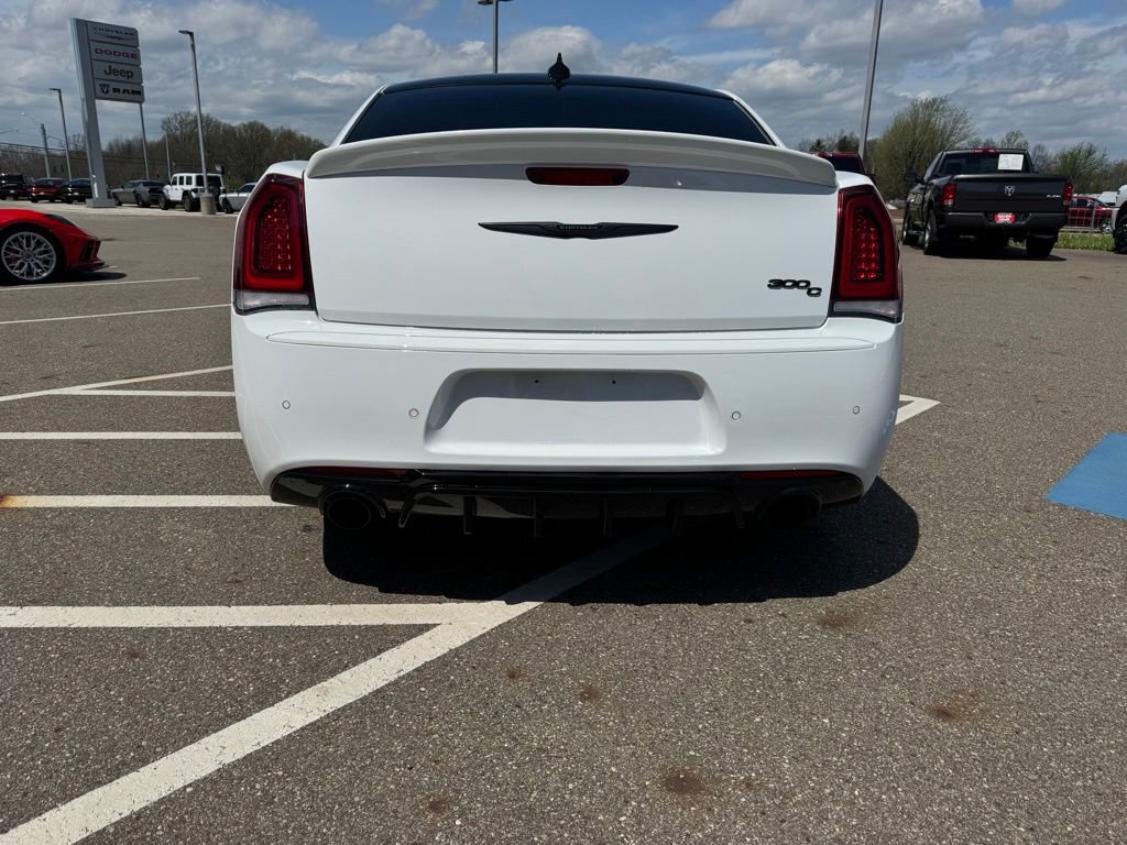 Used 2023 Chrysler 300 C RWD image 9