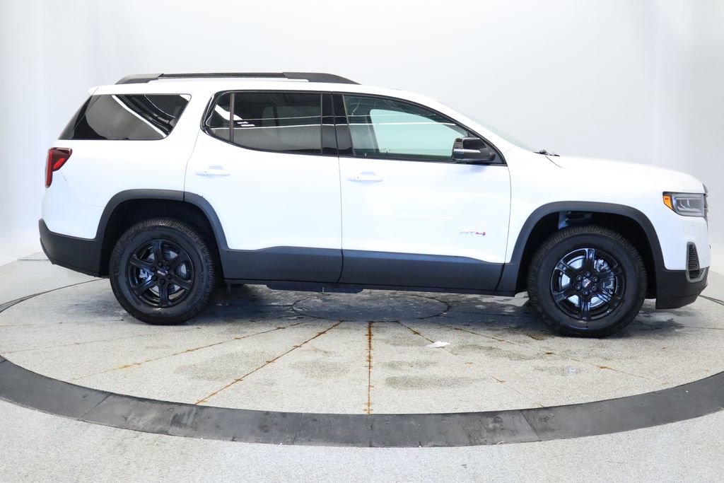 Used 2022 GMC Acadia AT4 w/ Technology Package AWD/4WD image 8