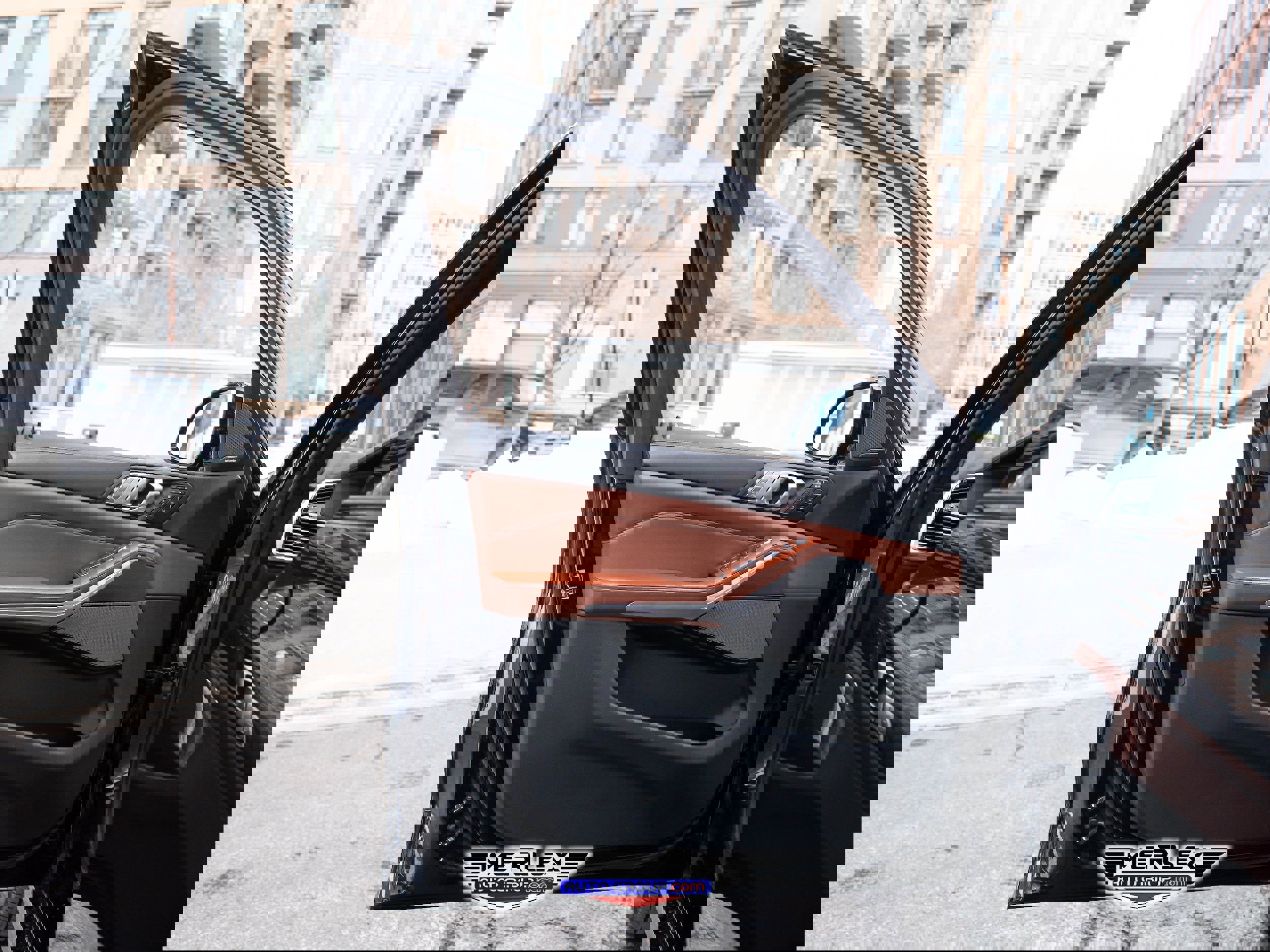 Used 2020 BMW X7 M50i image 50