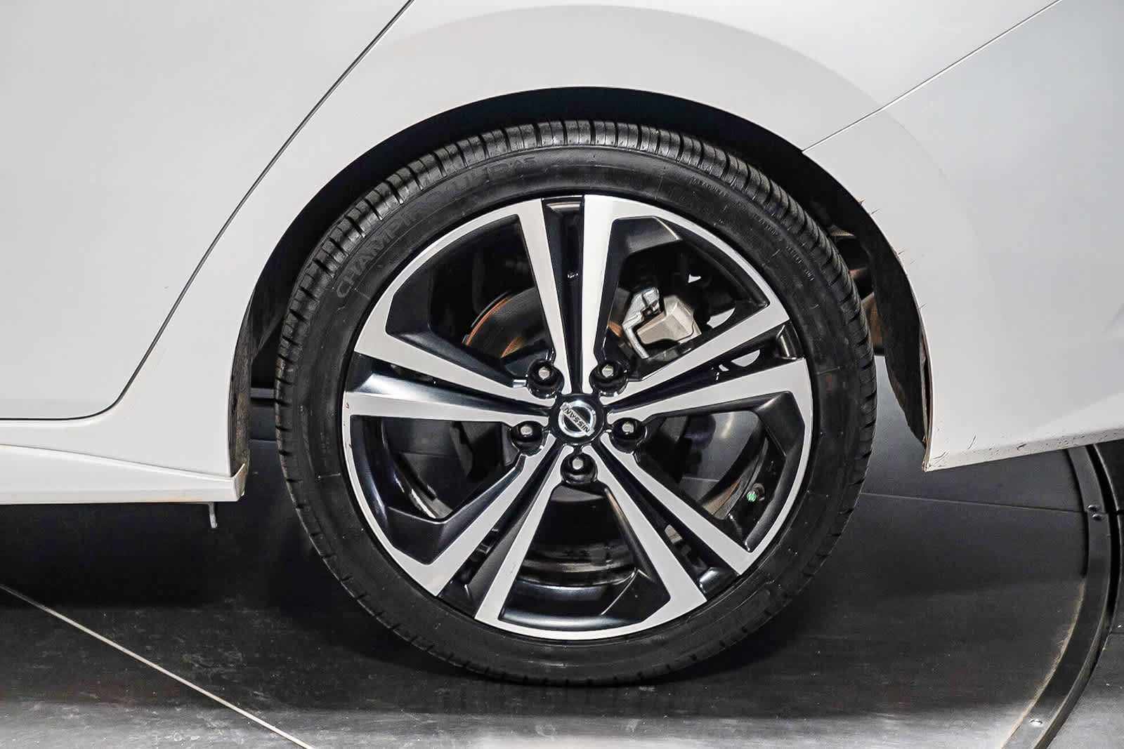 Used 2021 Nissan Sentra SR image 13