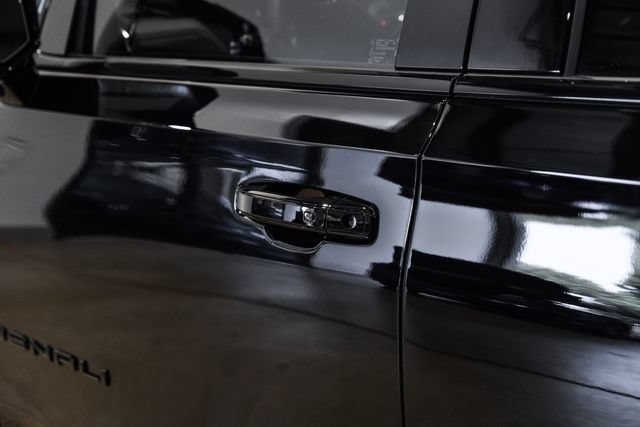 Used 2026 GMC Yukon Denali w/ Sun & Power Step Package AWD/4WD image 37