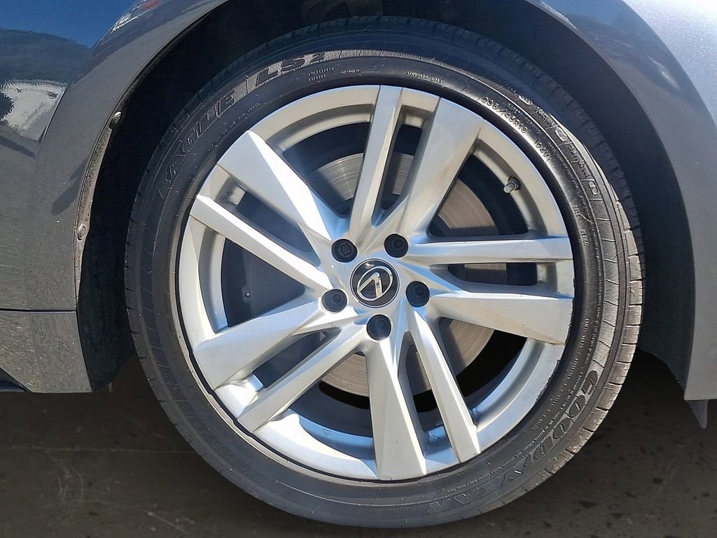 Used 2021 Lexus IS 300 AWD image 9