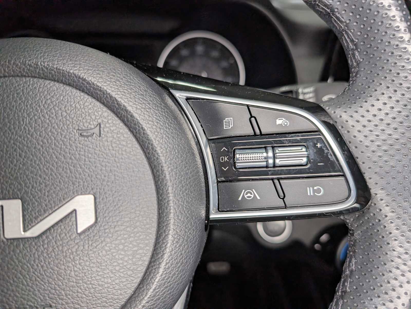 Certified 2023 Kia Forte GT-Line image 33