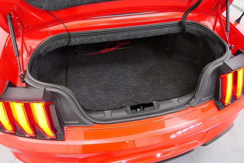 Used 2019 Ford Mustang GT Premium w/ Equipment Group 401A RWD image 32