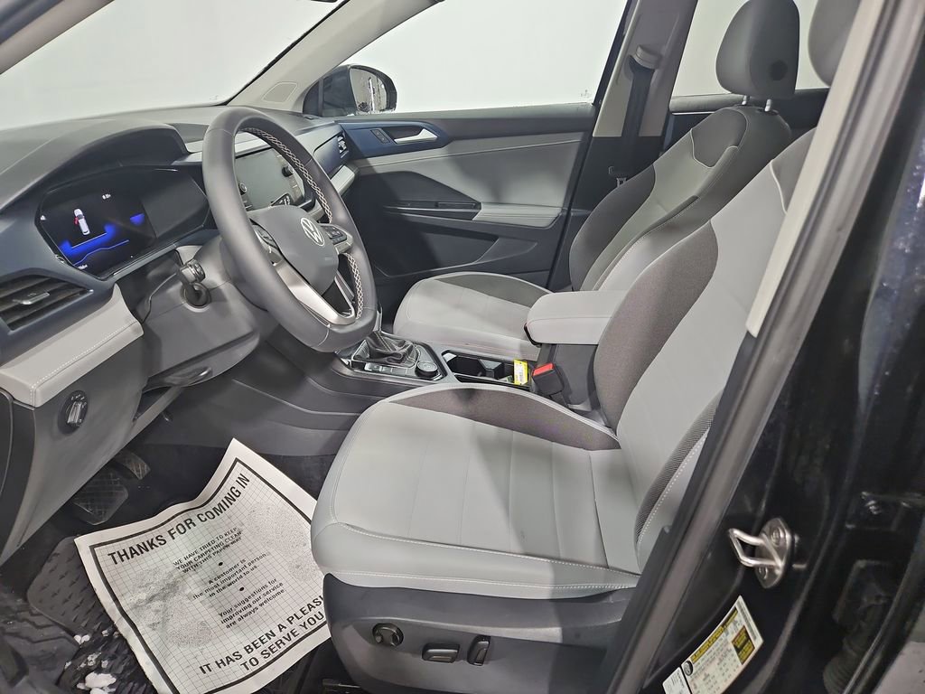 Certified 2024 Volkswagen Taos SE image 11