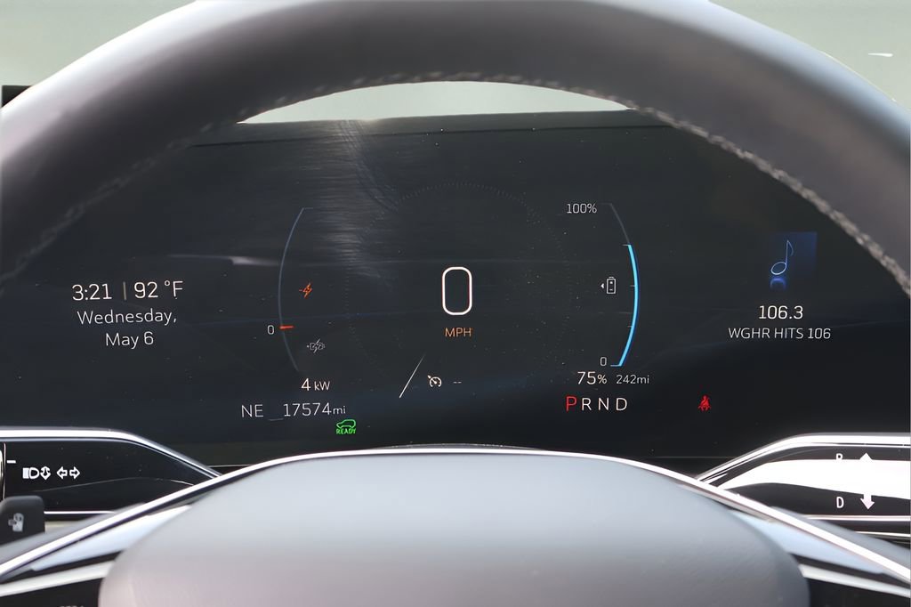 Certified 2024 Cadillac Lyriq Tech RWD image 22