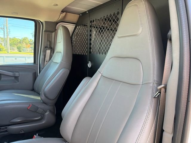 New 2025 Chevrolet Express 2500 Work Van 3D Extended Cargo Van w/ Driver Convenience Package RWD image 24