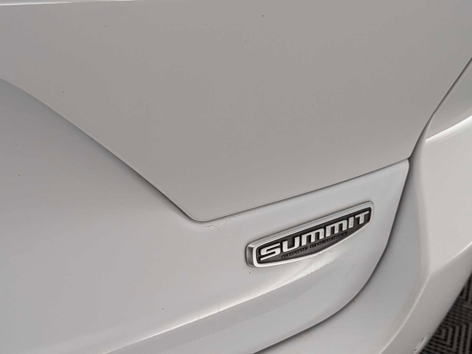 Used 2023 Jeep Grand Cherokee Summit w/ Advanced Protech Group IV image 13