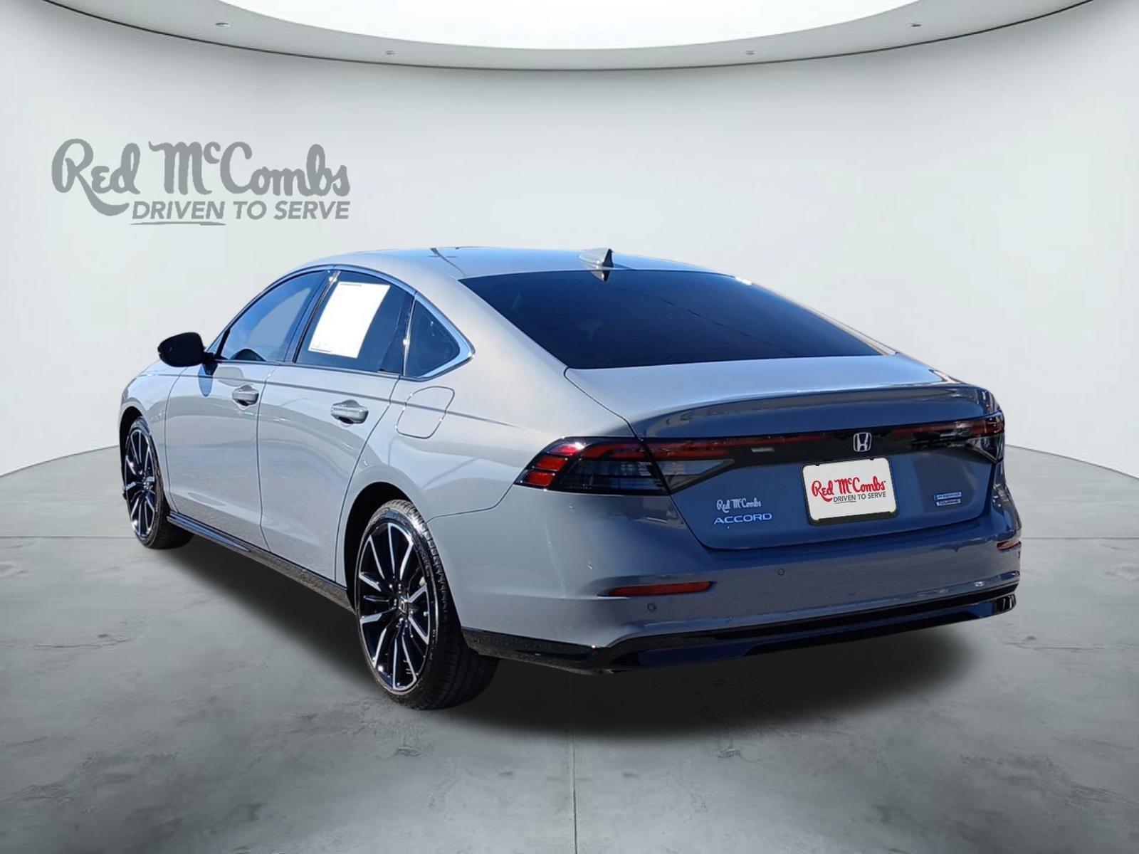 Used 2025 Honda Accord Touring image 3