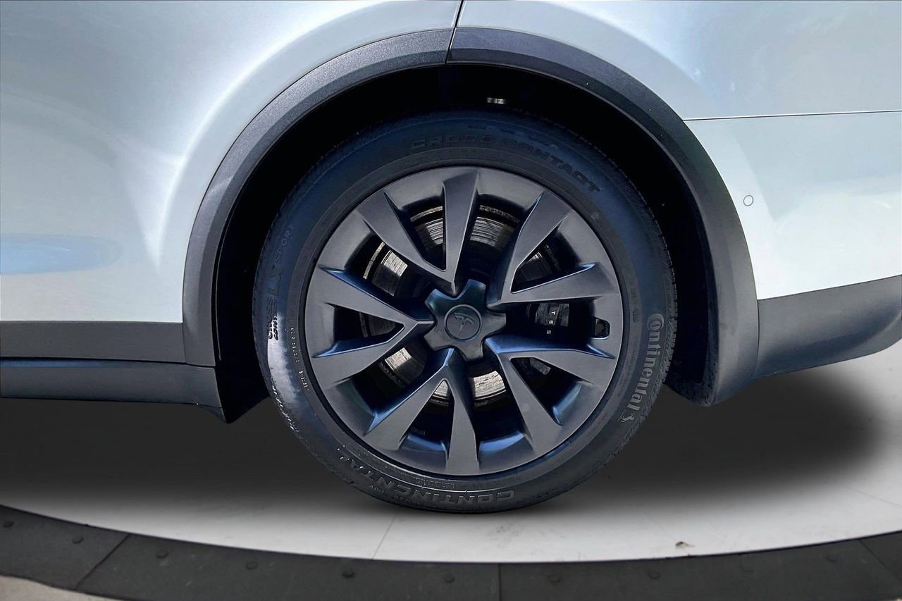 Used 2023 Tesla Model X AWD/4WD image 36