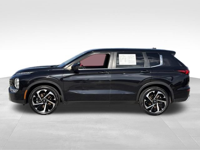 Used 2023 Mitsubishi Outlander SE FWD image 2