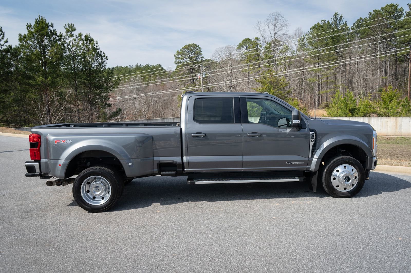 Used 2023 Ford F450 Lariat w/ FX4 Off-Road Package AWD/4WD image 23