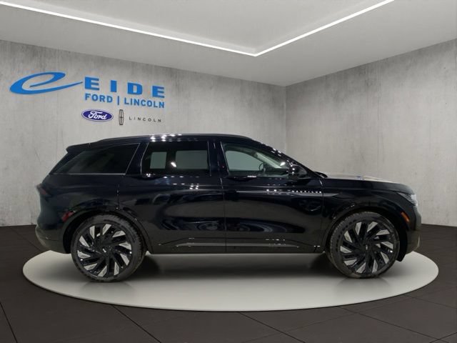 New 2026 Lincoln Nautilus Reserve w/ Jet Appearance Package AWD/4WD image 6