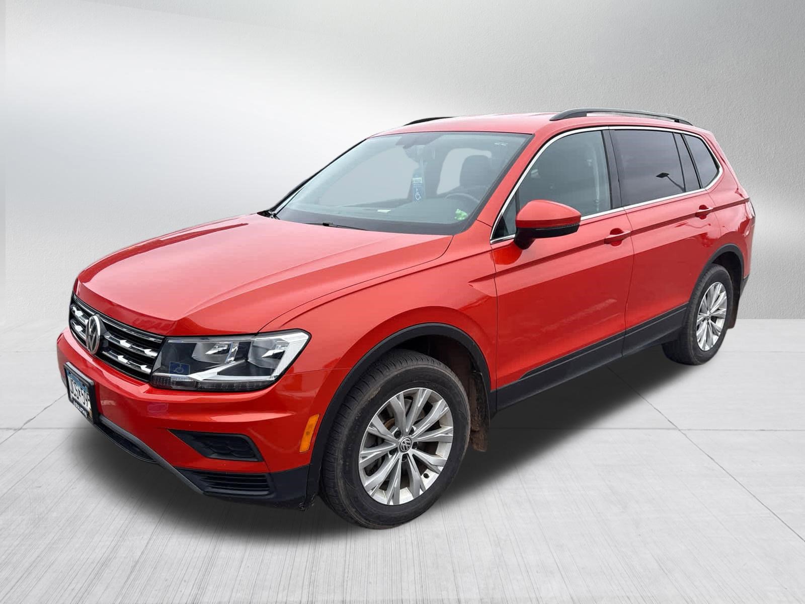 Used 2019 Volkswagen Tiguan SE image 2