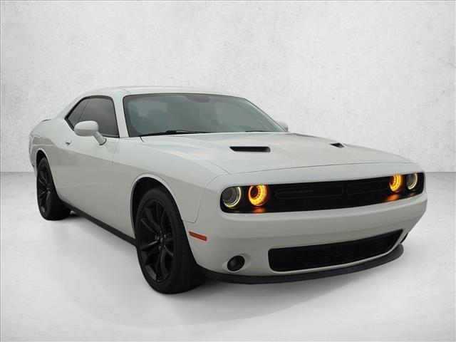 Used 2018 Dodge Challenger SXT Plus image 3