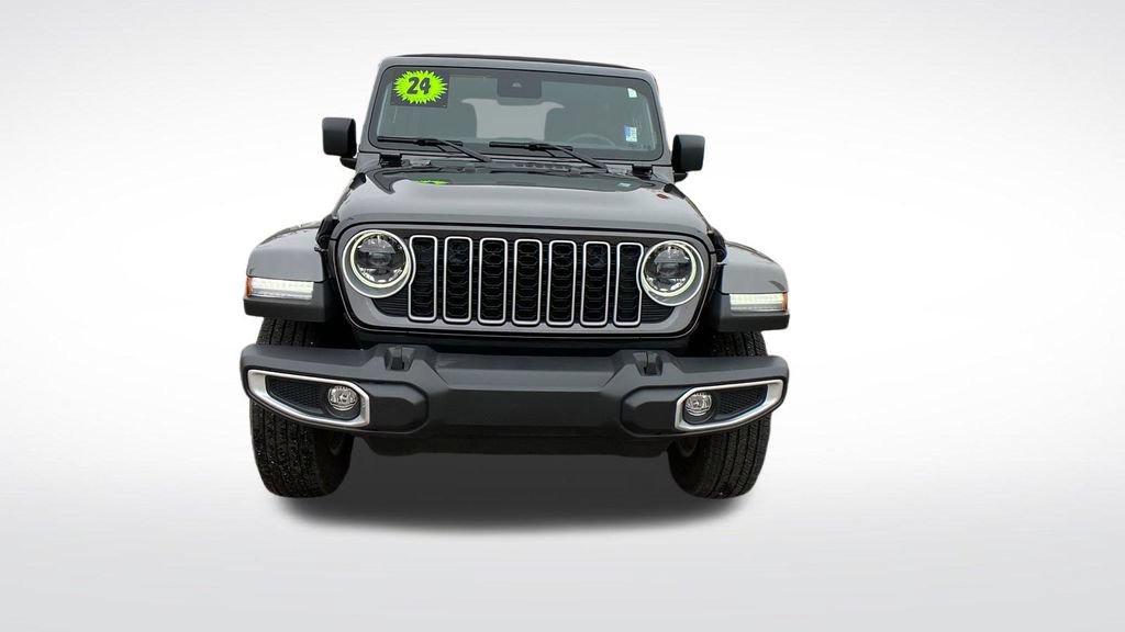 Used 2024 Jeep Wrangler Unlimited Sahara w/ Safety Group AWD/4WD image 8
