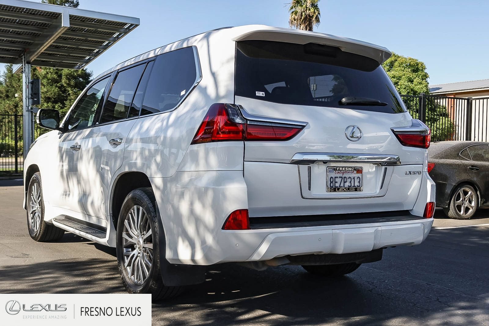 Used 2018 Lexus LX 570 4WD image 4