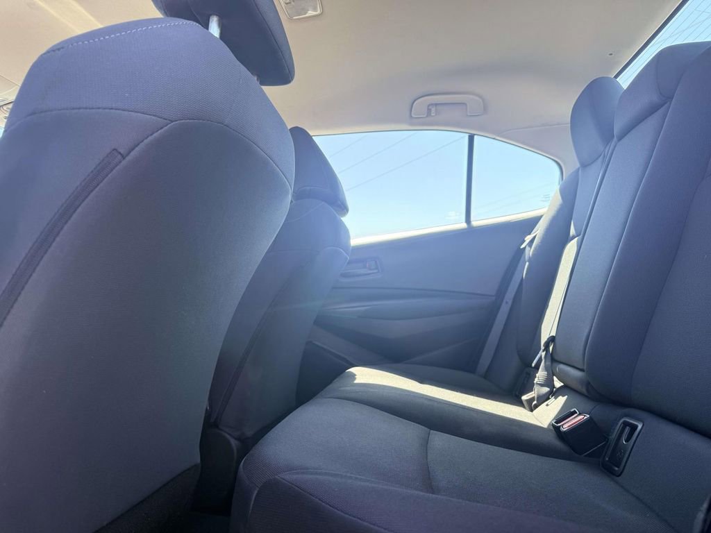 Used 2022 Toyota Corolla LE image 24