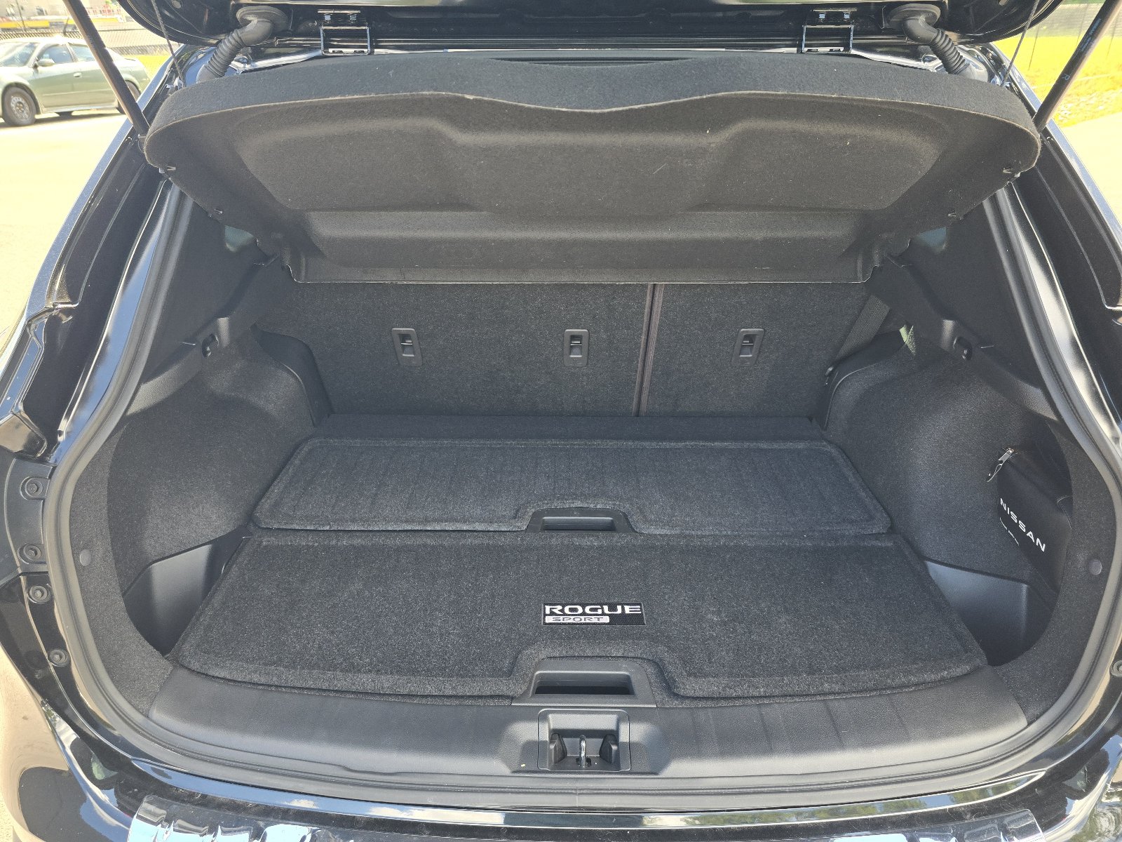 Certified 2022 Nissan Rogue Sport SV AWD/4WD image 26