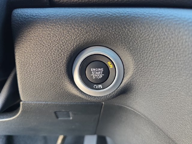 New 2026 Chrysler Pacifica Select w/ S Appearance Package FWD image 26