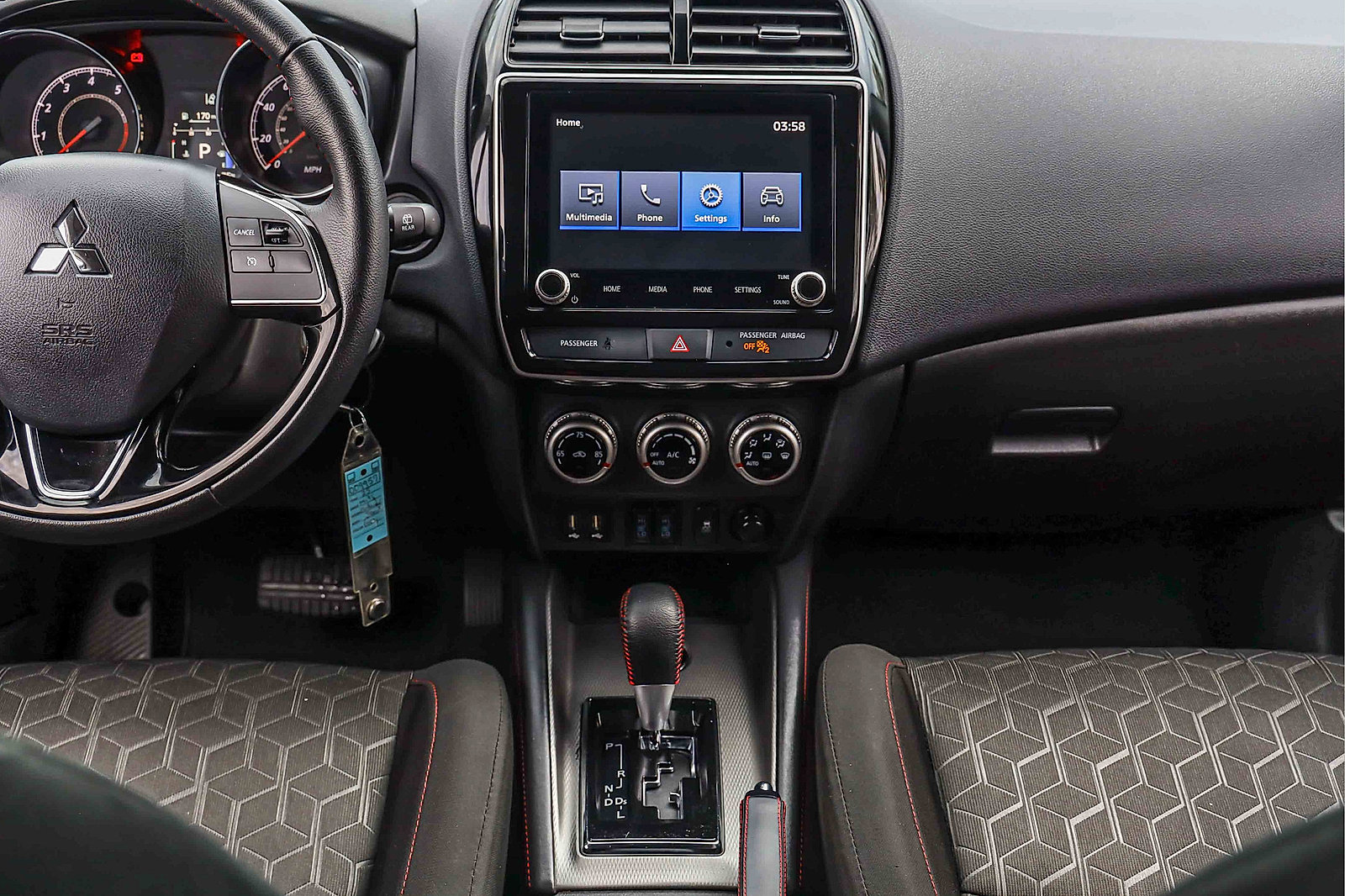 Used 2025 Mitsubishi Outlander Sport AWD image 10
