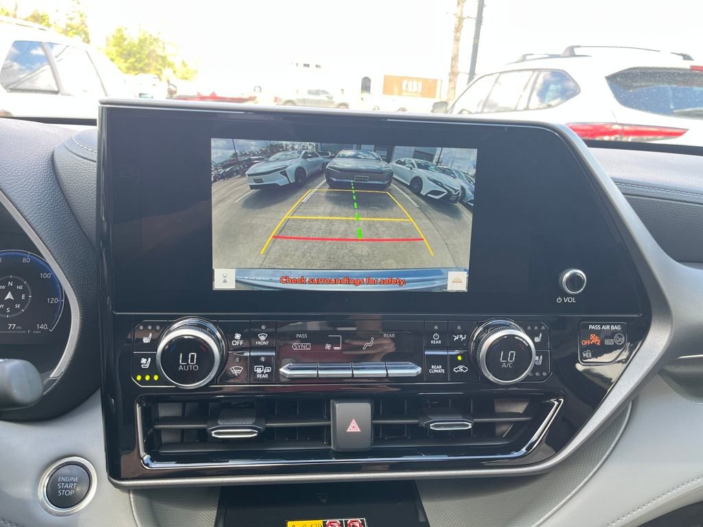 Certified 2026 Toyota Highlander Limited image 21