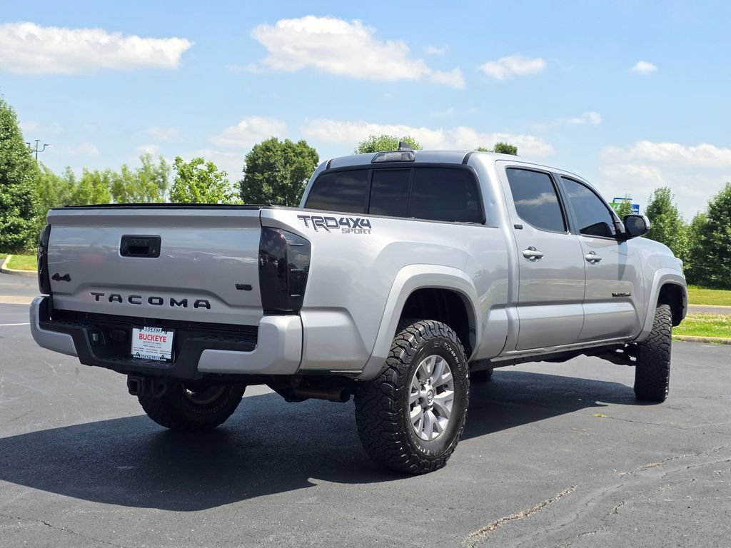 Used 2019 Toyota Tacoma SR5 AWD/4WD image 8