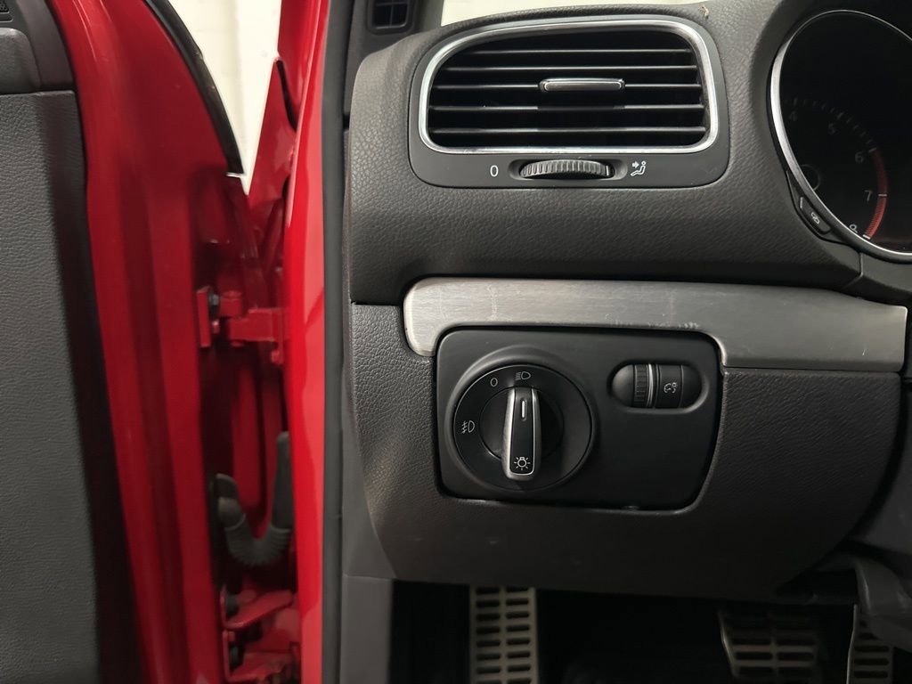 Used 2012 Volkswagen GTI 4-Door FWD image 26