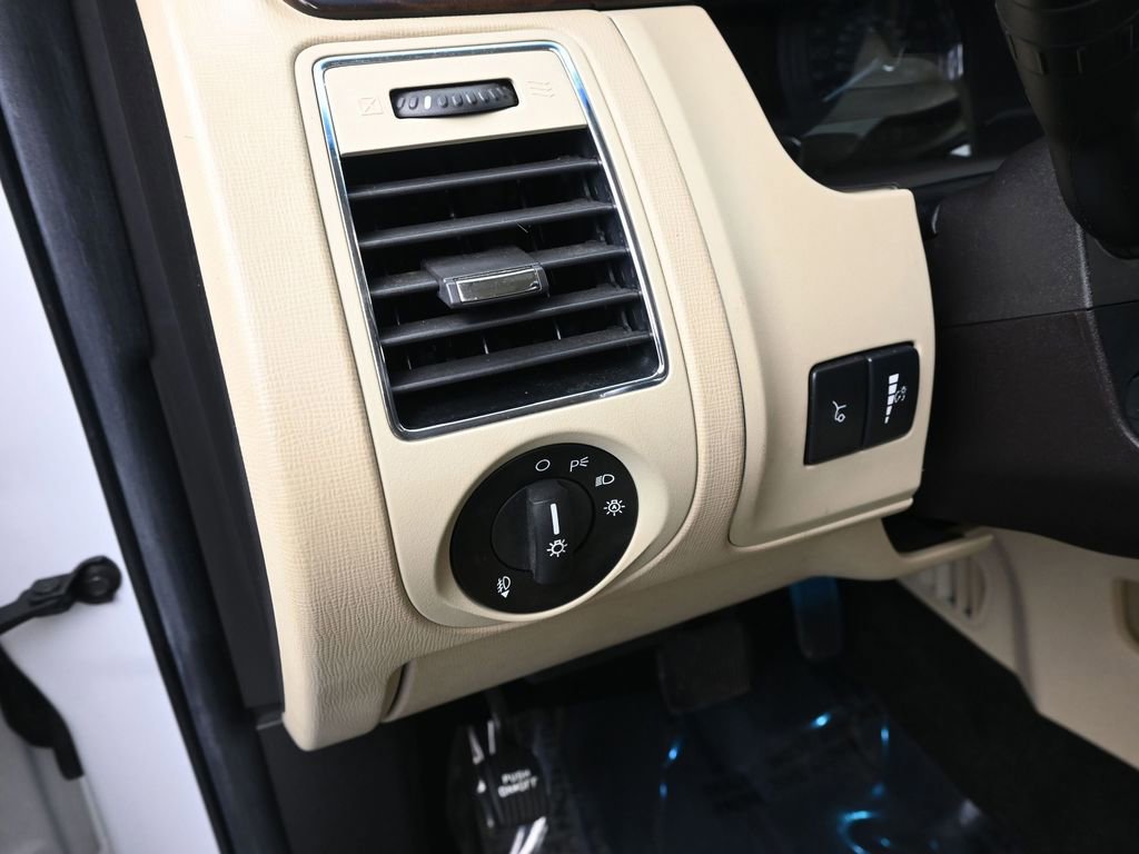 Used 2019 Ford Flex Limited FWD image 26