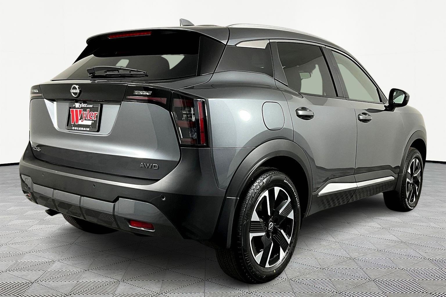 Certified 2025 Nissan Kicks SV w/ SV Premium Package image 6