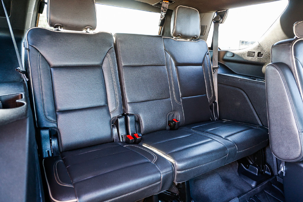 Used 2024 Chevrolet Tahoe Premier AWD/4WD image 38
