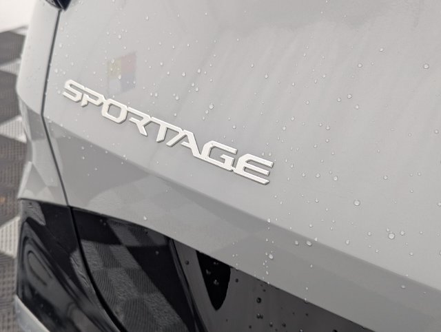 Used 2024 Kia Sportage SX AWD/4WD image 9