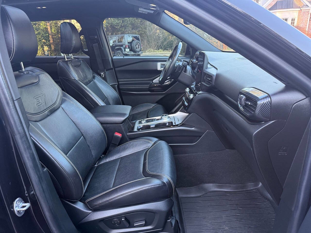 Used 2021 Ford Explorer ST w/ Equipment Group 401A image 33