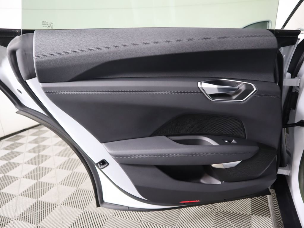 Certified 2023 Audi e-tron GT Premium Plus image 27