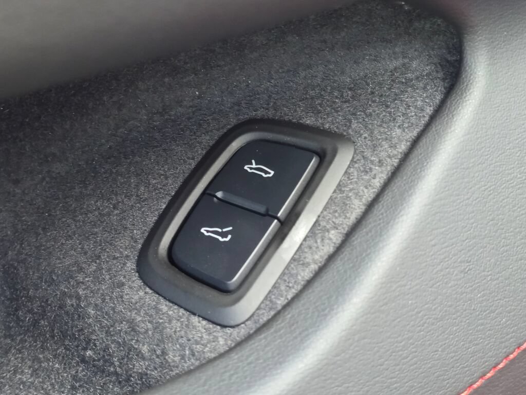 Used 2024 Chevrolet Corvette Z06 RWD image 29