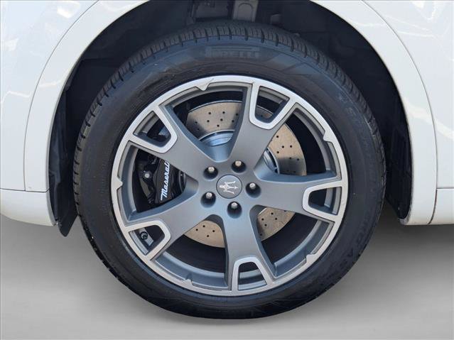 Used 2019 Maserati Levante S AWD/4WD image 25
