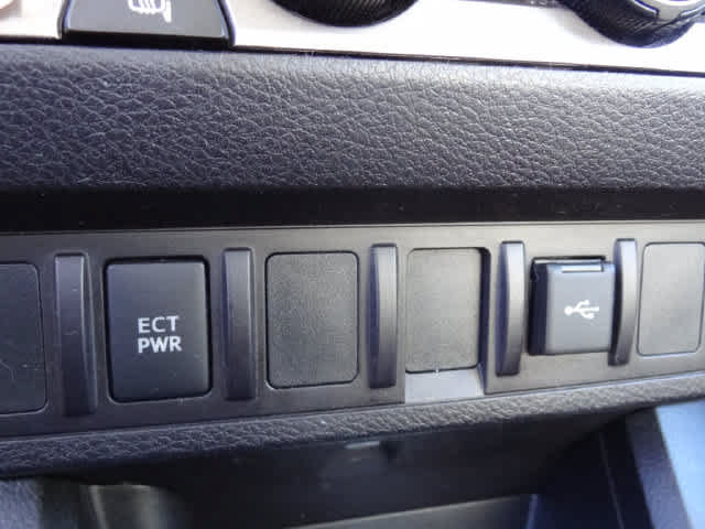 Used 2021 Toyota Tacoma SR w/ SR Convenience Package RWD image 10